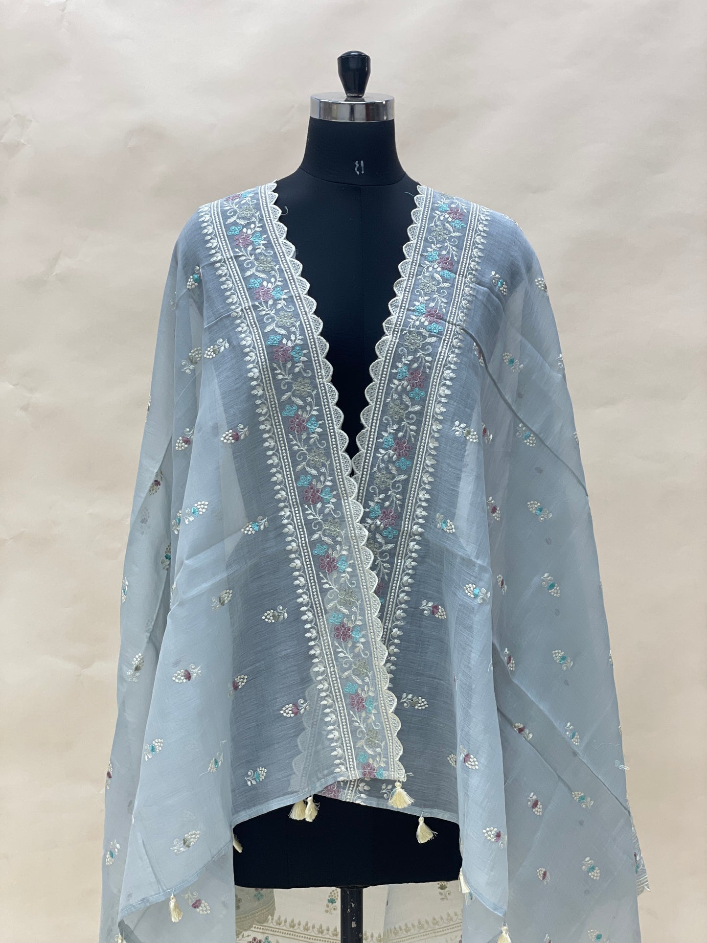 Fancy Classic Floral Thread Embroidery On Chanderi Dupatta