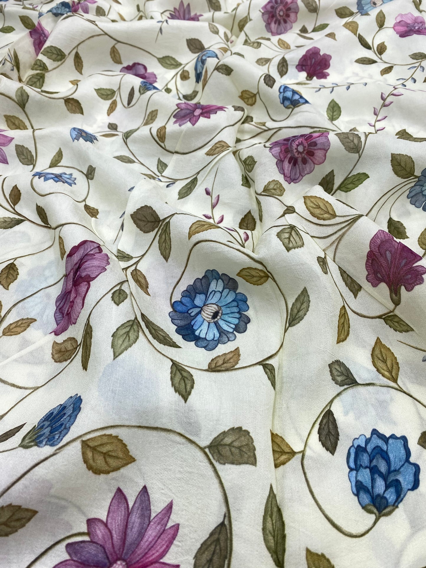 Dola Silk Patola Print (44" Inch)