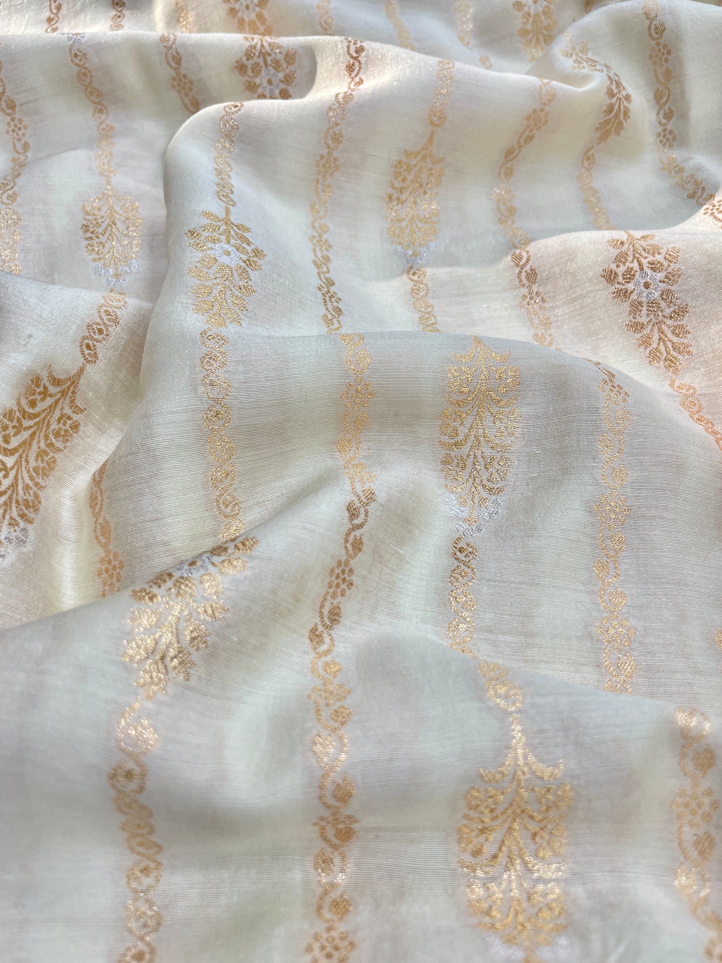 Adorable Beautiful Lining Golden Zari Weaving On Pure Munga Silk Fabric