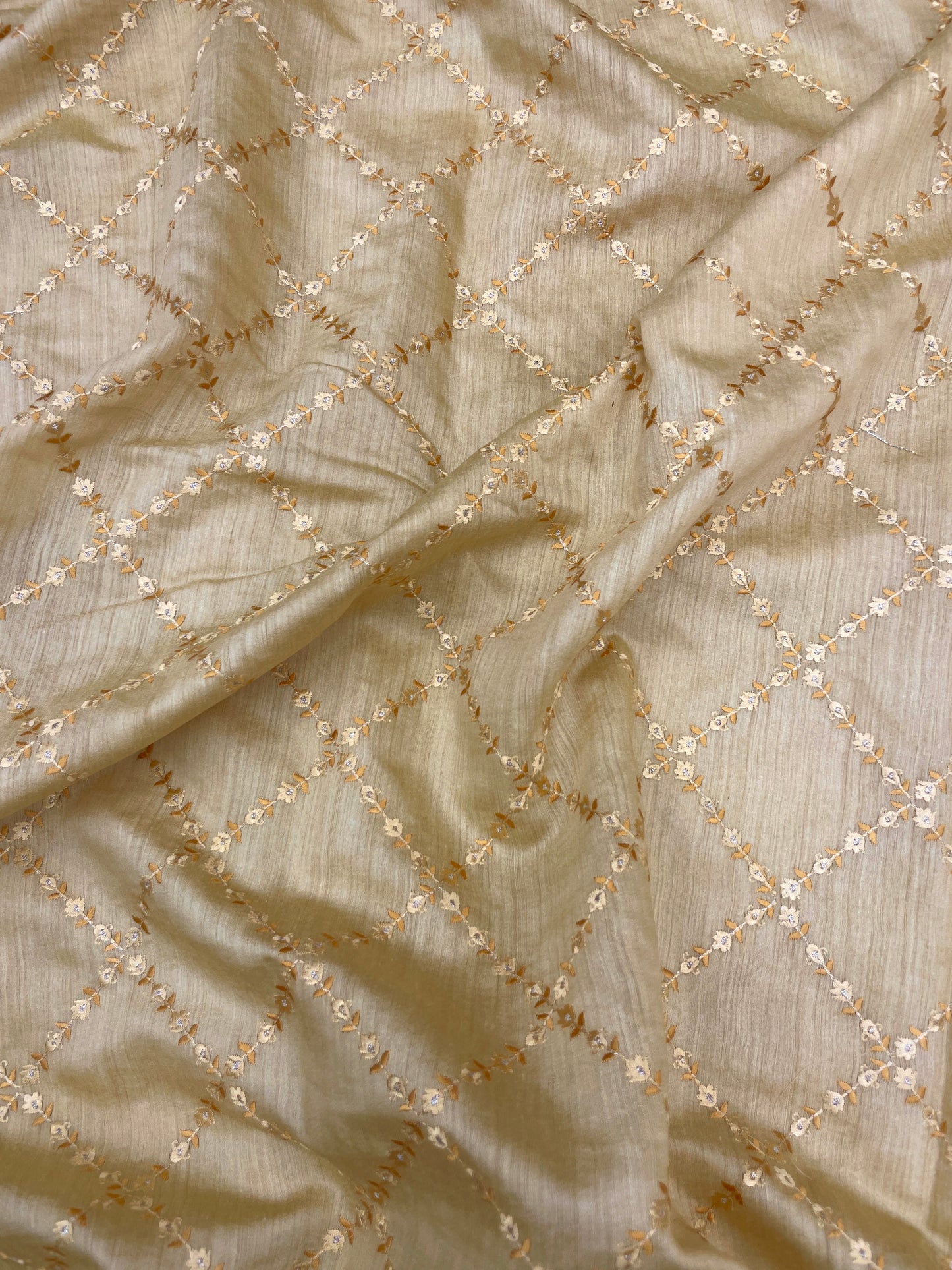 Beautiful Glorious Colored Thread Embroidery On Pure Silk Munga