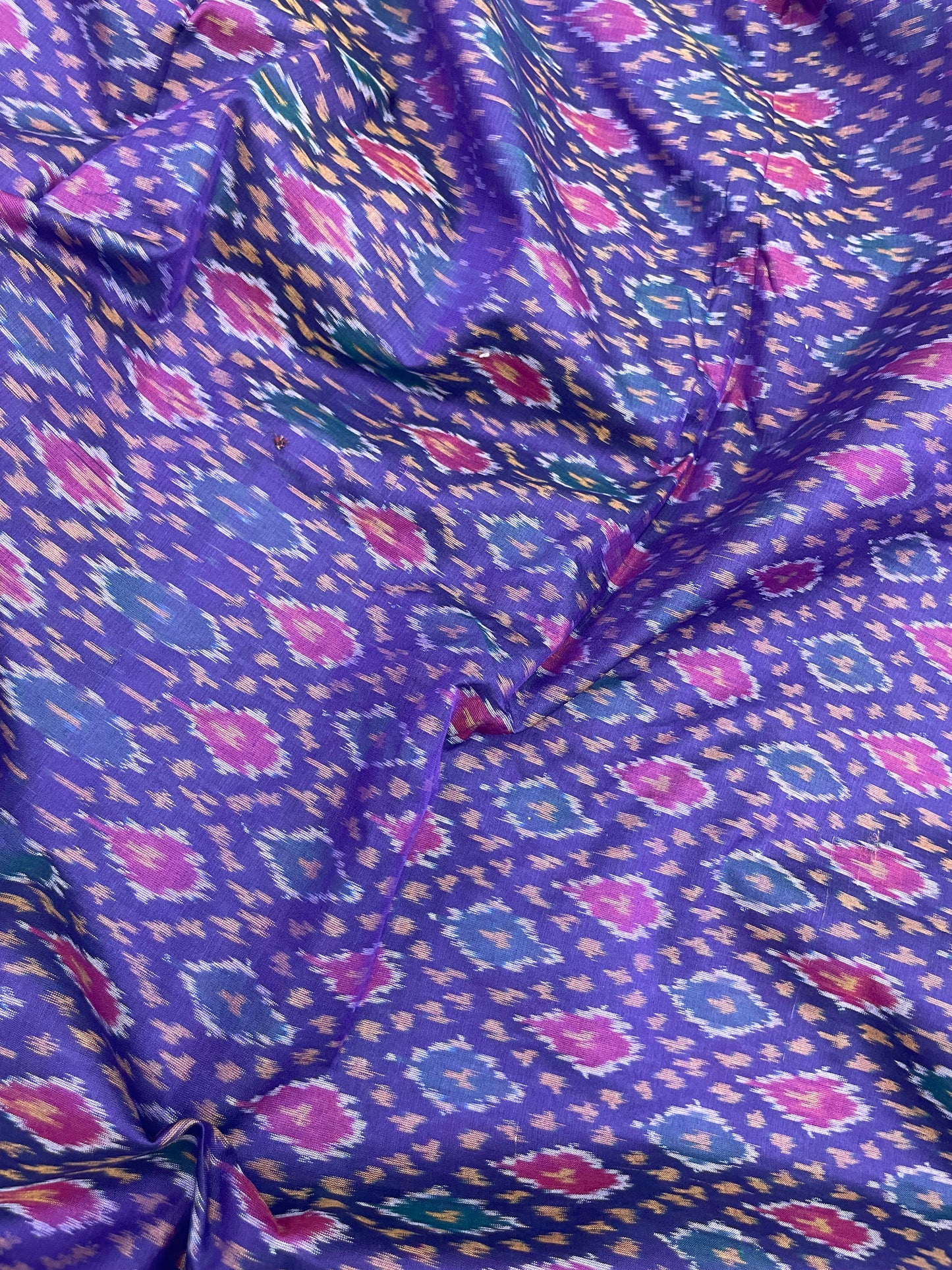 Exquisite Luxurious Traditional Diamond Shaped Print On Silk Ikat