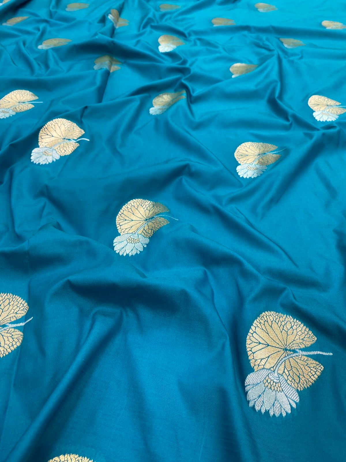 Premium Banarasi Brocade (Colors Available) 44"Inch