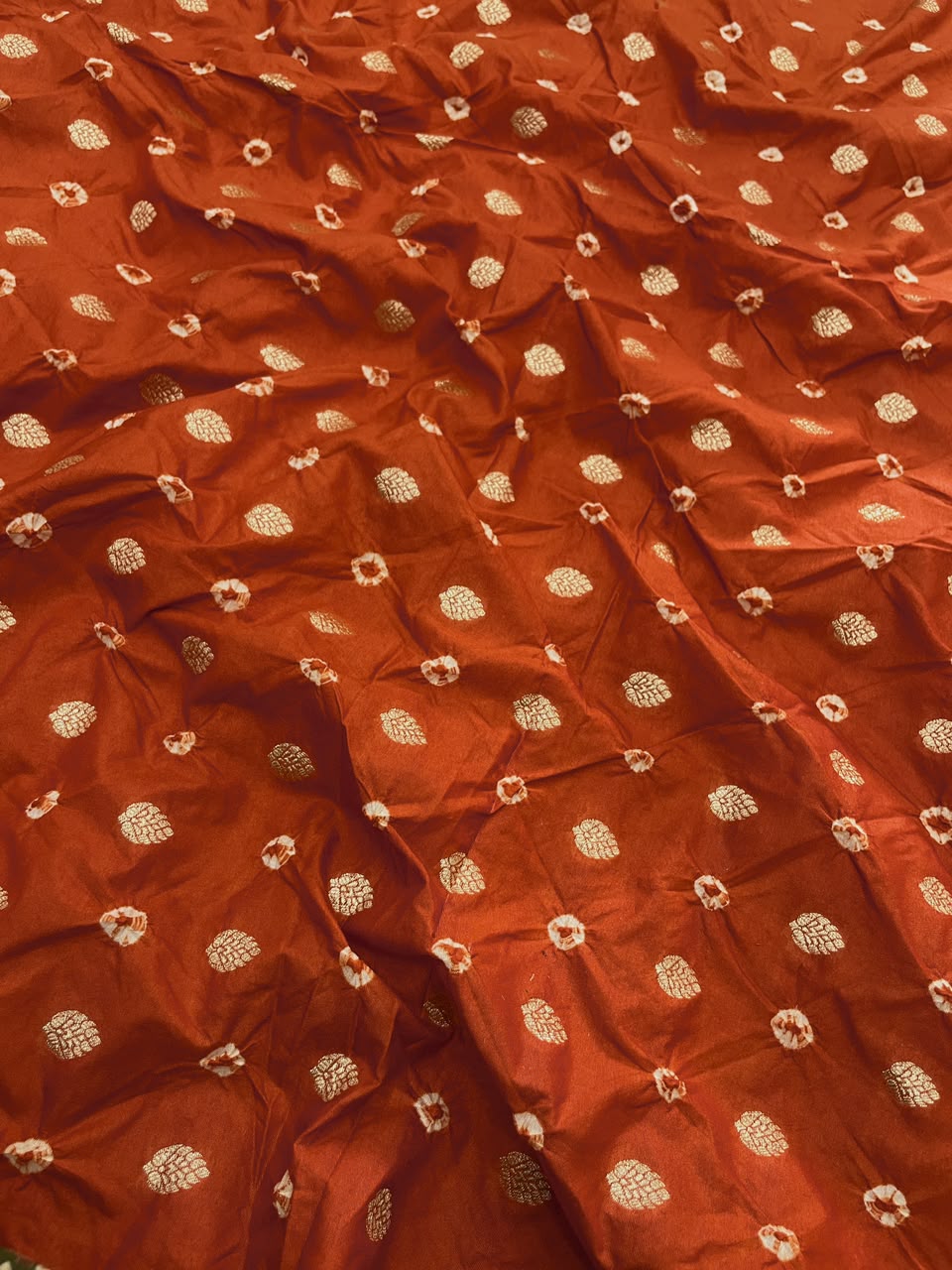 Banarasi Silk Zari Butti With Hand Bandhani(44'inch)