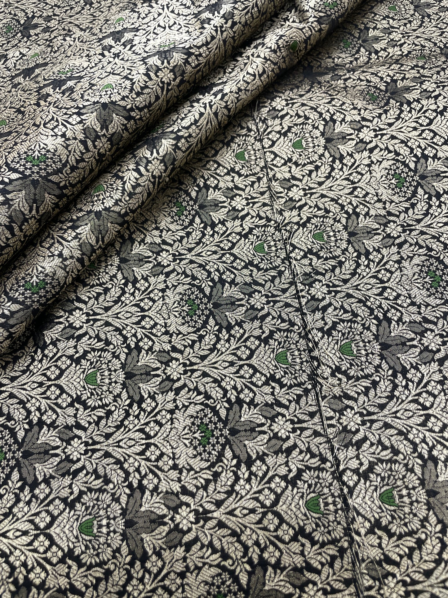 Banarasi Brocade (44’inch)