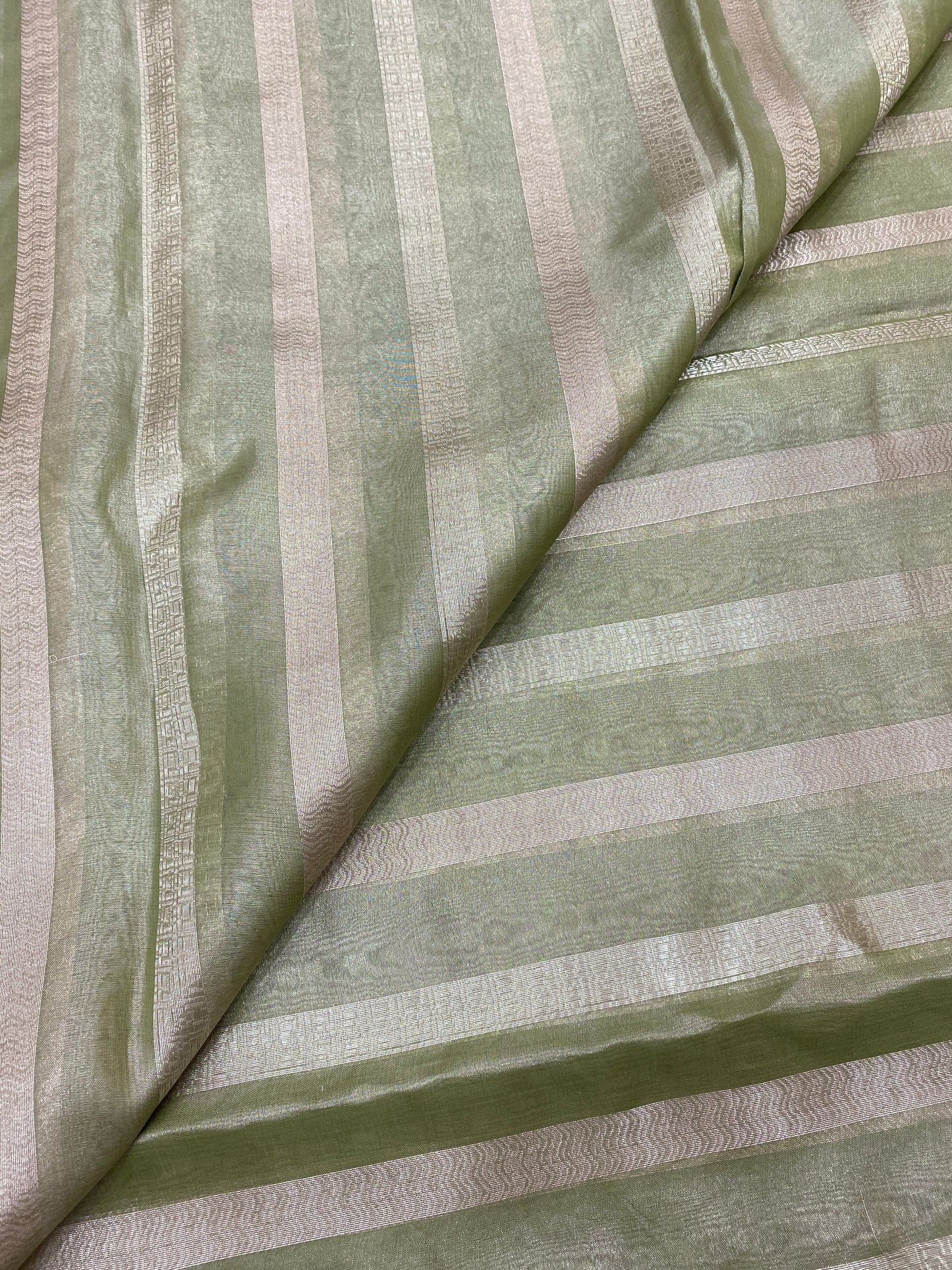 Pure Tissue Fancy Stripe (44’inch)