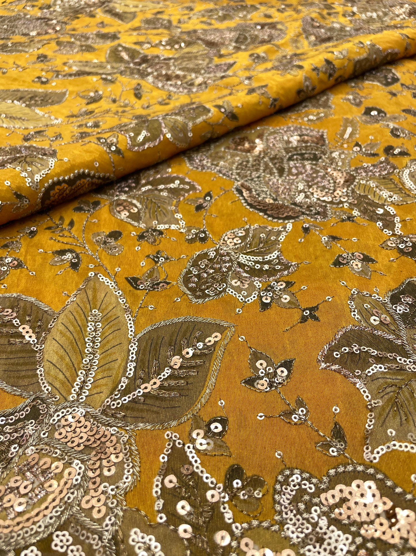 Tissue Position Print With Embroidery (44”inch)