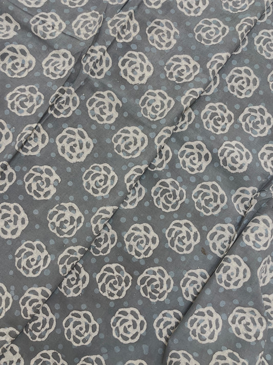 Elegant Adorable Block Print On Cotton Fabric