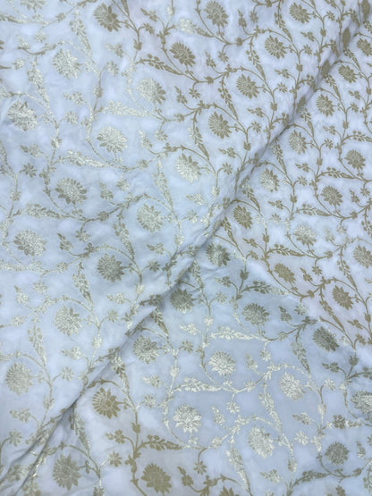 Classic Premium Jacquard On Dola Silk Fabirc