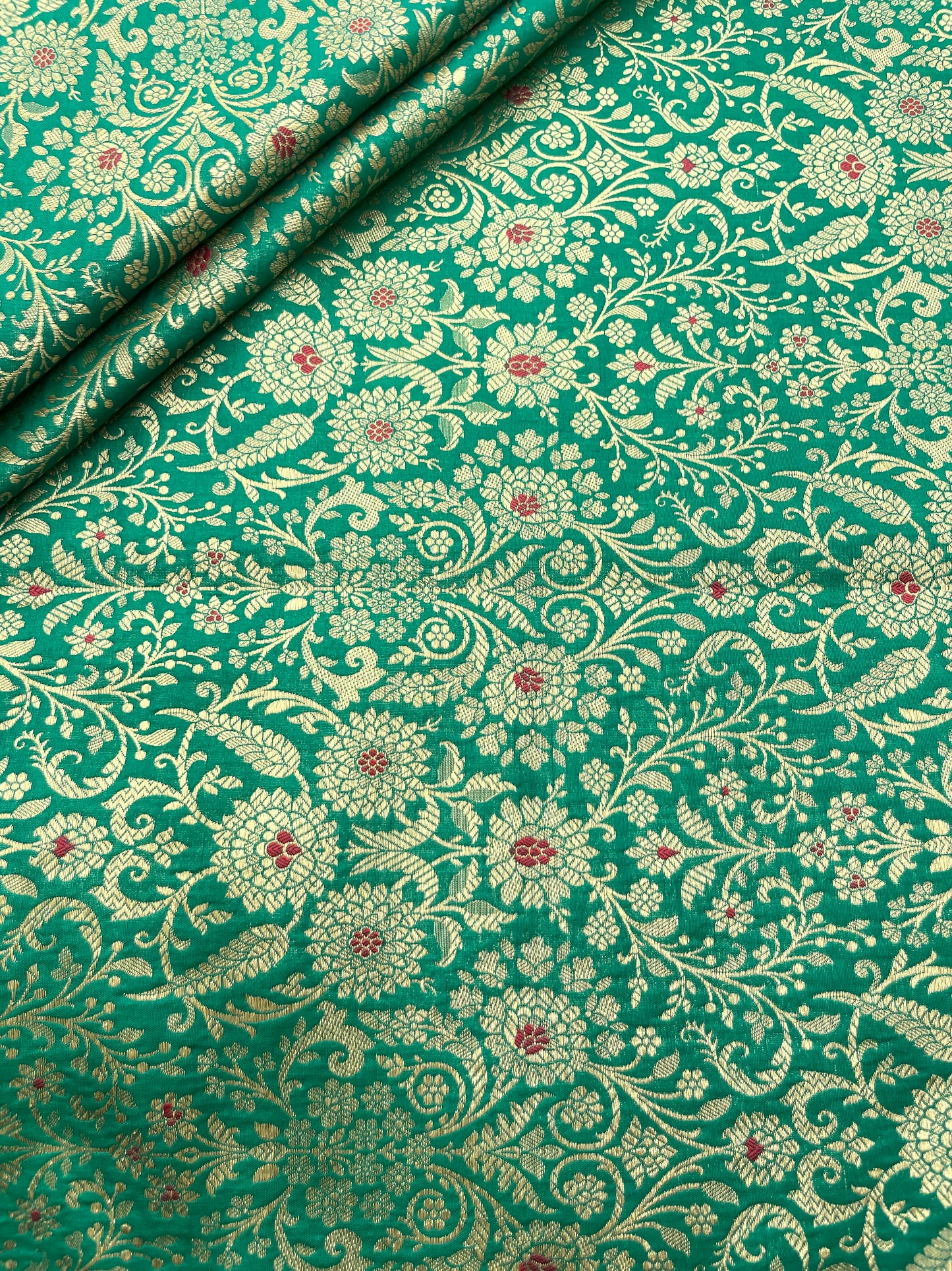 Banarsai Brocade (44’inch)