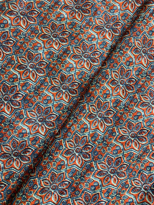 Luxurious Pretty Perfect Ethnic Magnificent Floral Prints On Gazi Silk Fabric