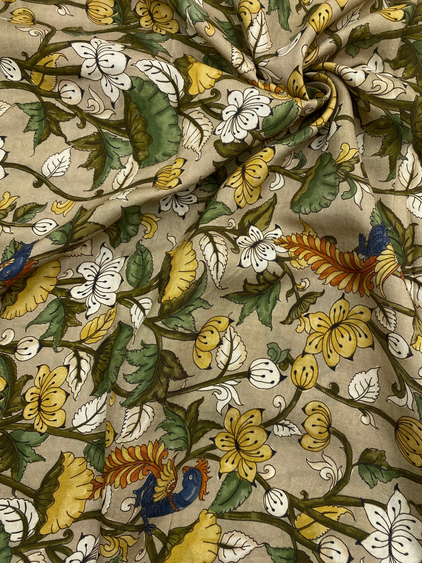 Dola Silk Patola Print (44" Inch)