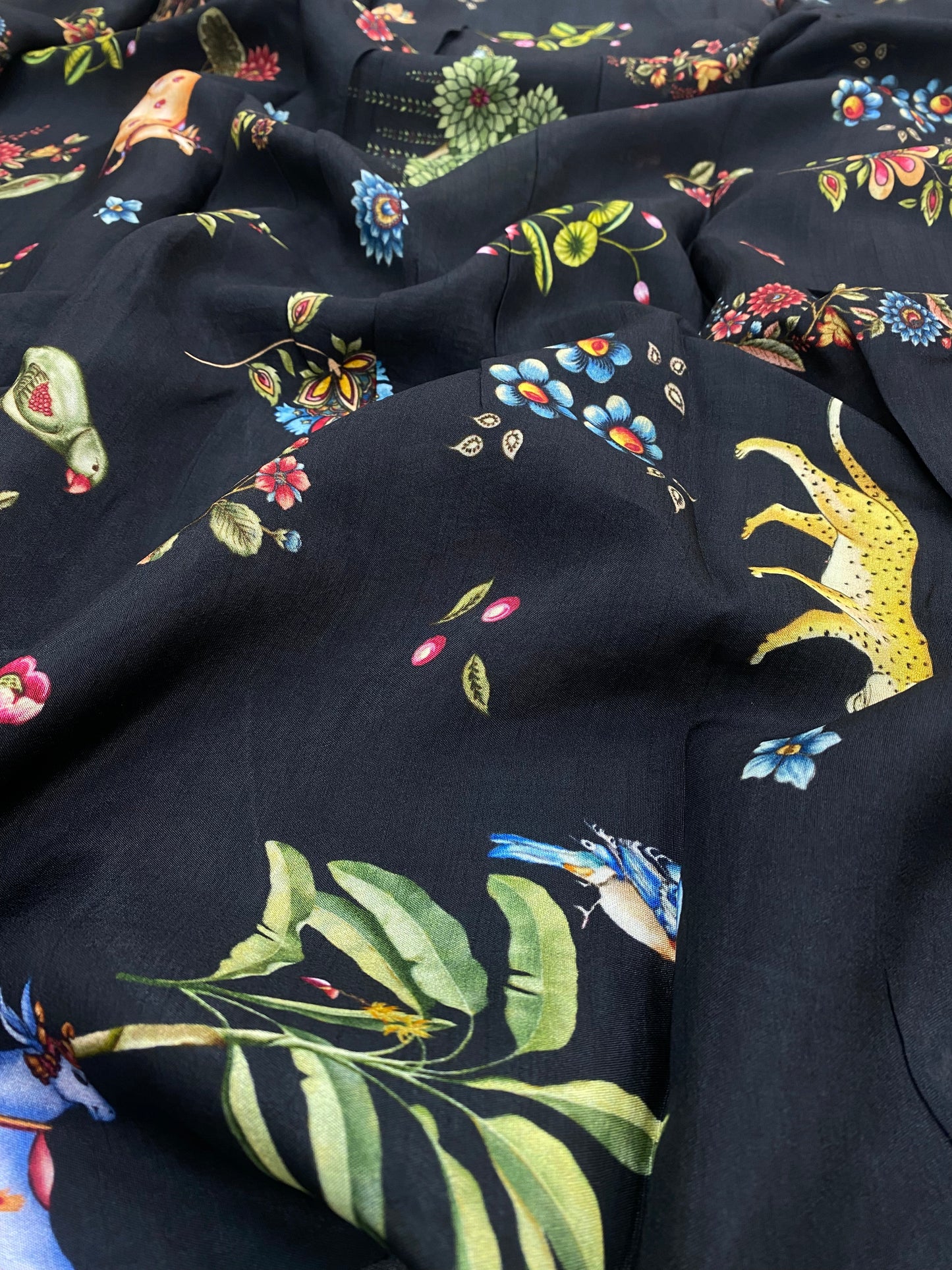 Dola Silk Patola Print (44" Inch)