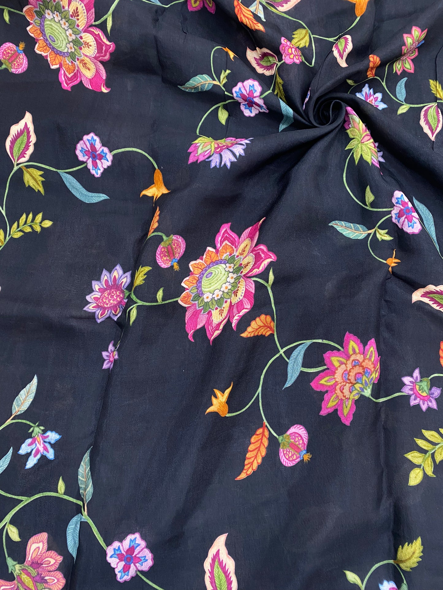 Dola Silk Patola Print  (Color Availble) (44" Inch)