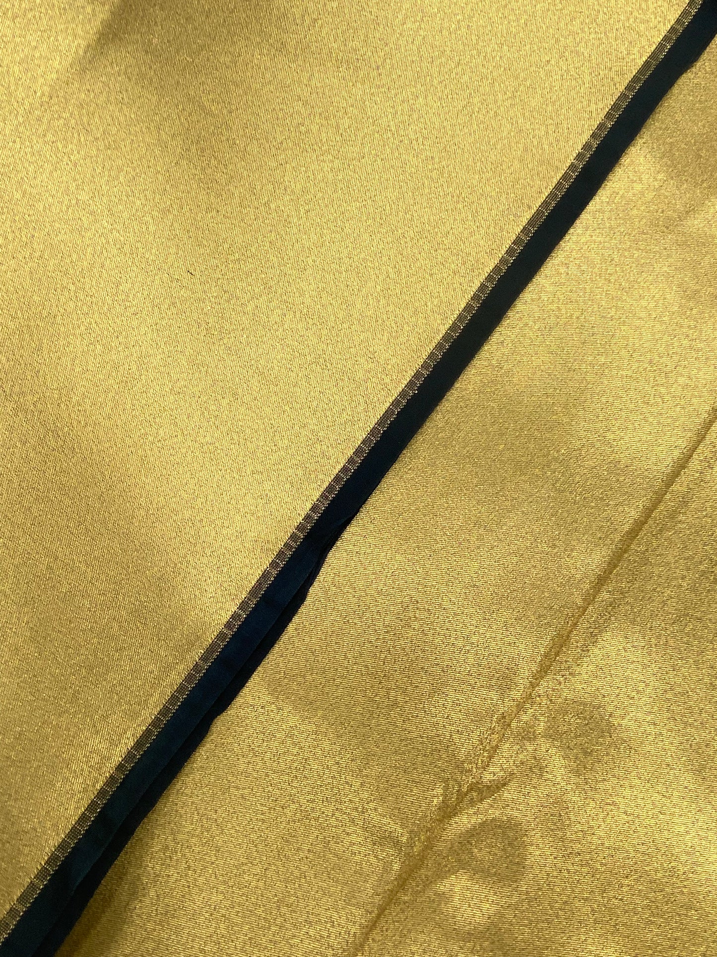 Banarasi Tissue Brocade (Color Availble)