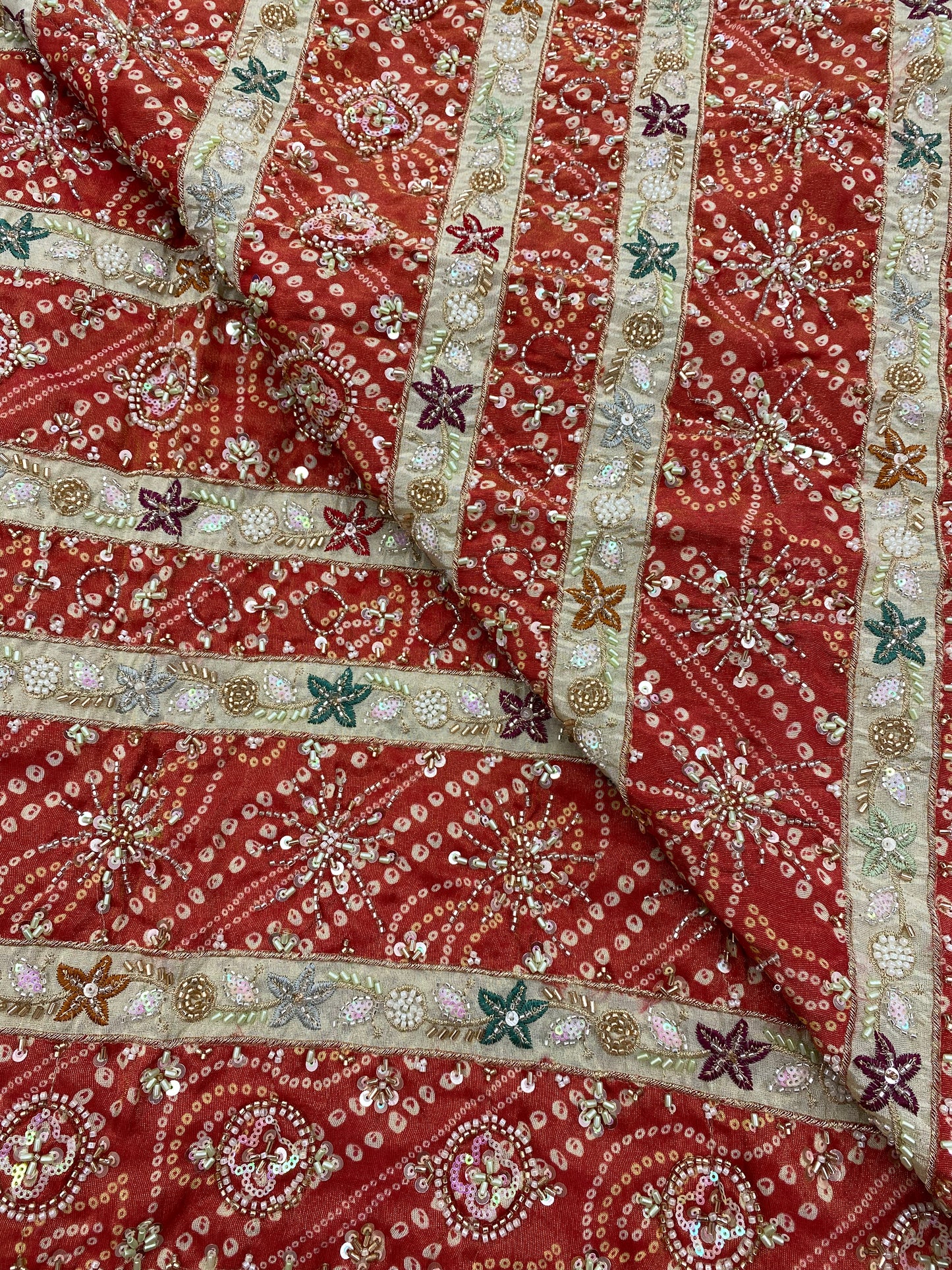 Tissue Hand Beats Work Embroidery (Color Available)