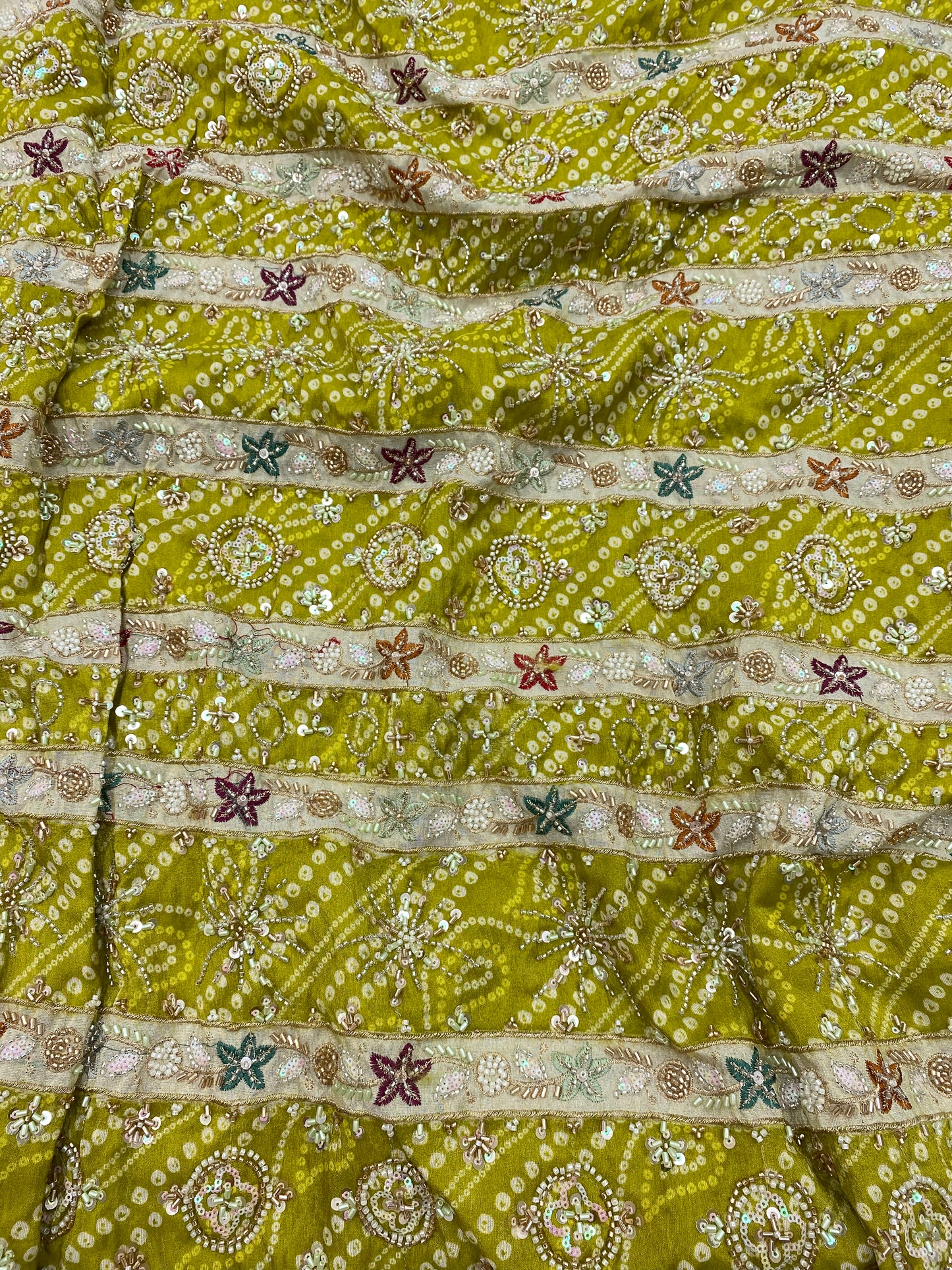 Tissue Hand Beats Work Embroidery (Color Available)