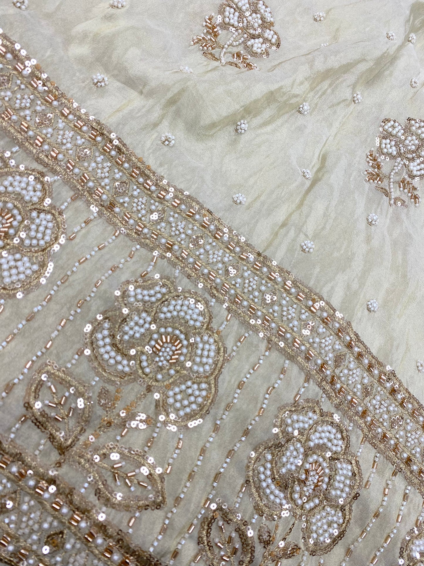 Tissue Beads Embroidery (44"Inch)