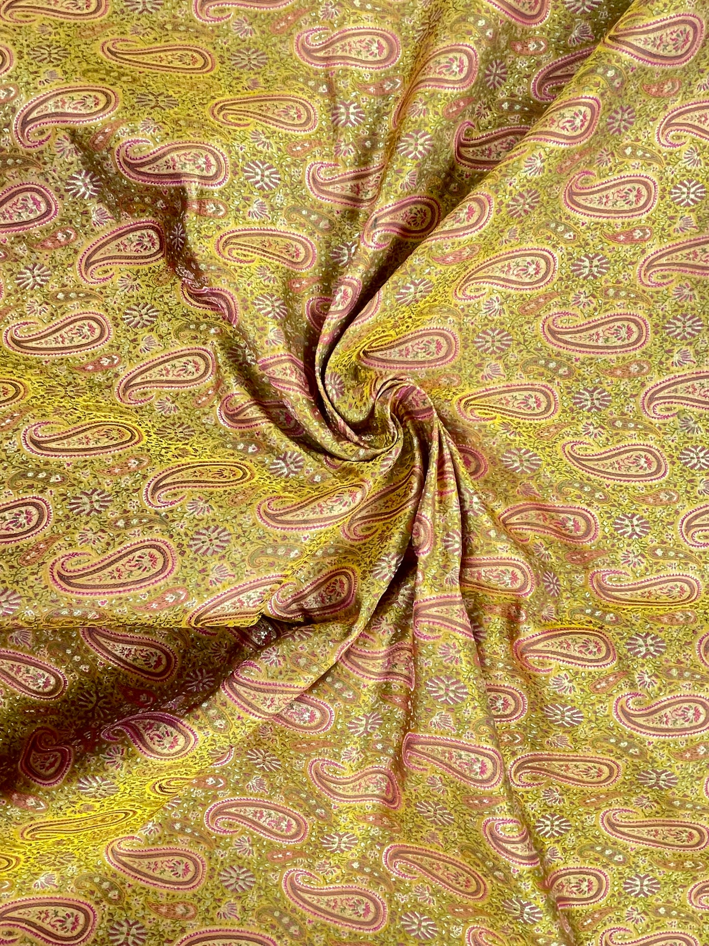 Exquisite Premium Paisley And Floral Detailing On Excellent Kimkhwab Fabric