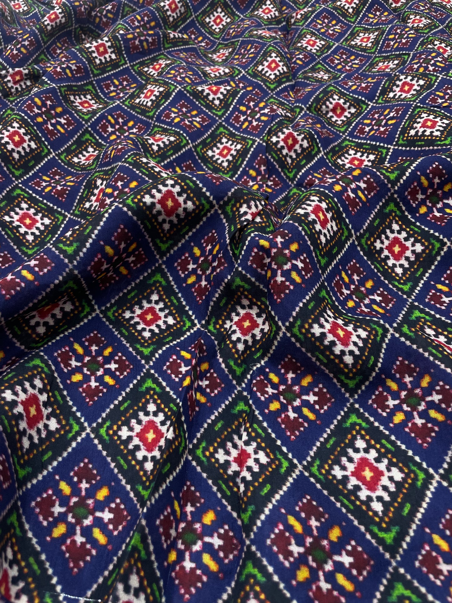 Dola Silk Patola Print (44" Inch)