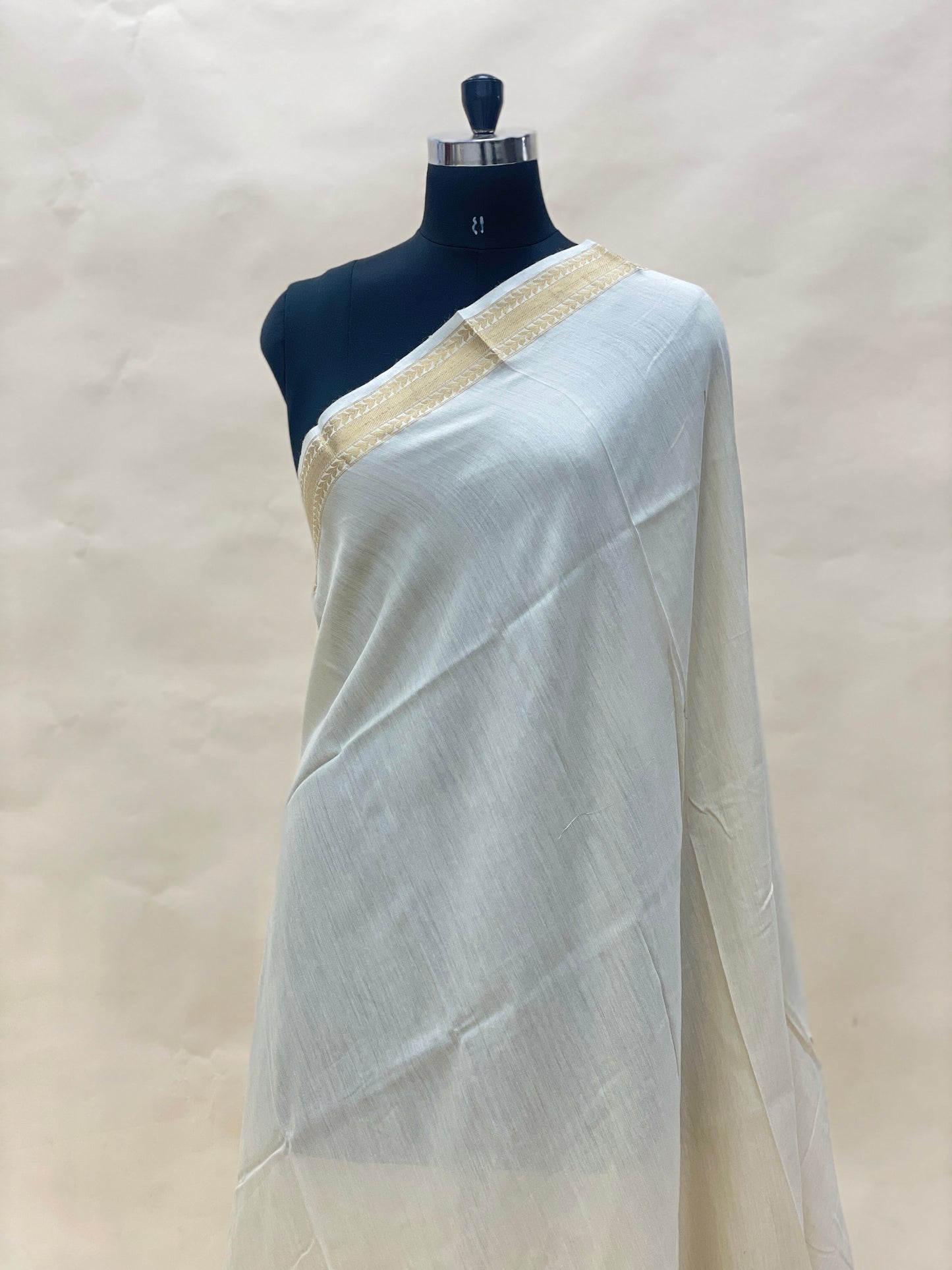 Brilliant Pretty Golden Heavy Border On White Munga Dupatta