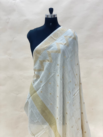 Amazing Unique Traditional Golden Zari Work On Munga Dupatta