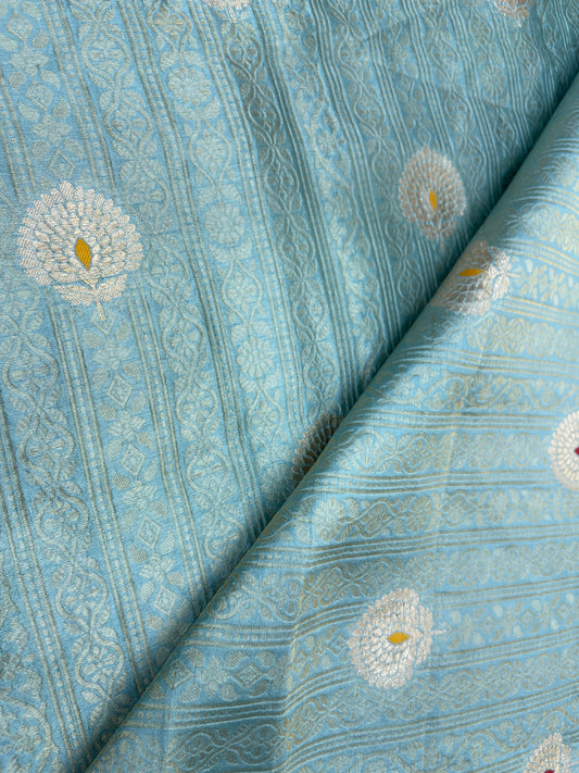 Classic Delicate Meena Butti Weaving On Pure Munga Slik Fabric