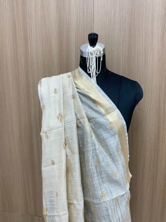 Beautiful Exclusive Heavy Golden Zari And Jacquard Work On Munga Silk Dupatta