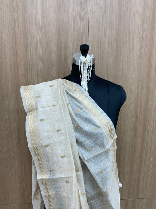 Pretty Luxurious Premium Ethnic Golden Zari And Jacquard Work On Munga Silk Dupatta