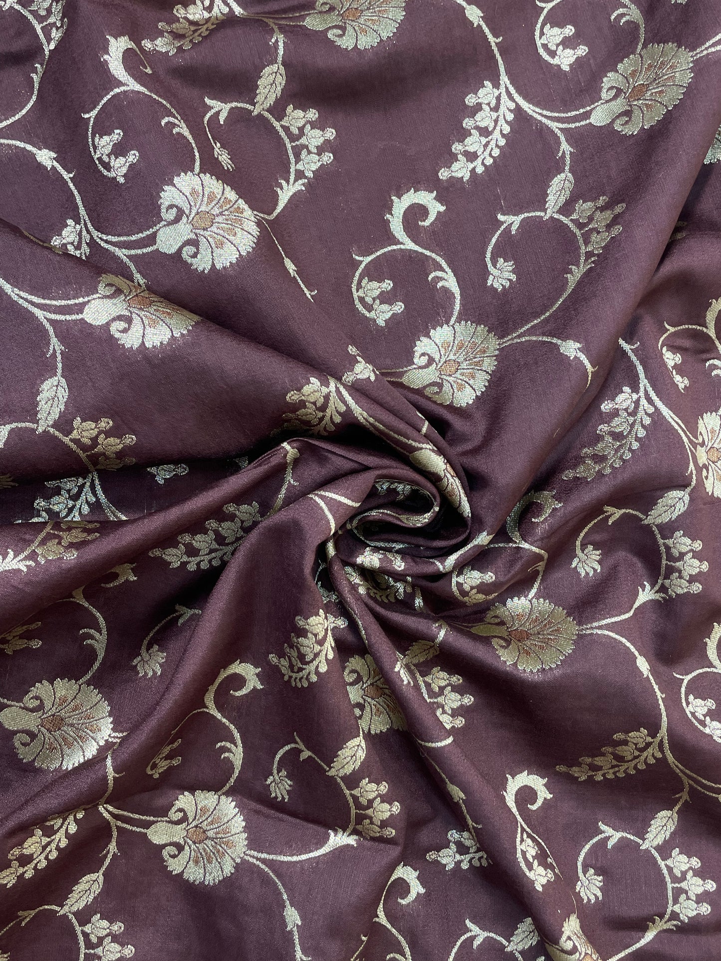 Superb Luxurious Ethnic Floral Jaal Zari Weaving On Munga Silk Fabric