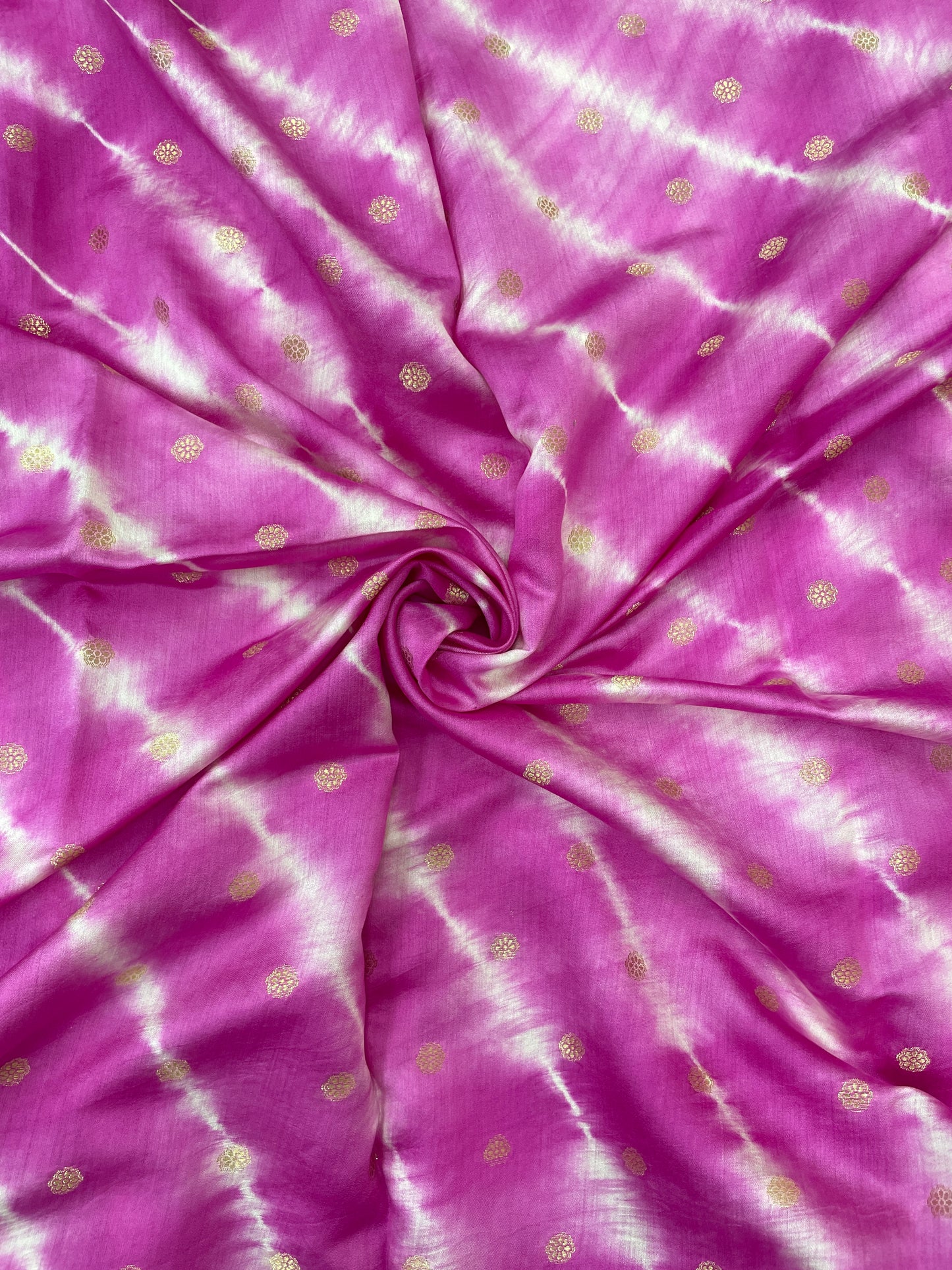 Pretty Attractive Floral Zari Weaving With Shibori Print On Pure Munga Silk Fabric