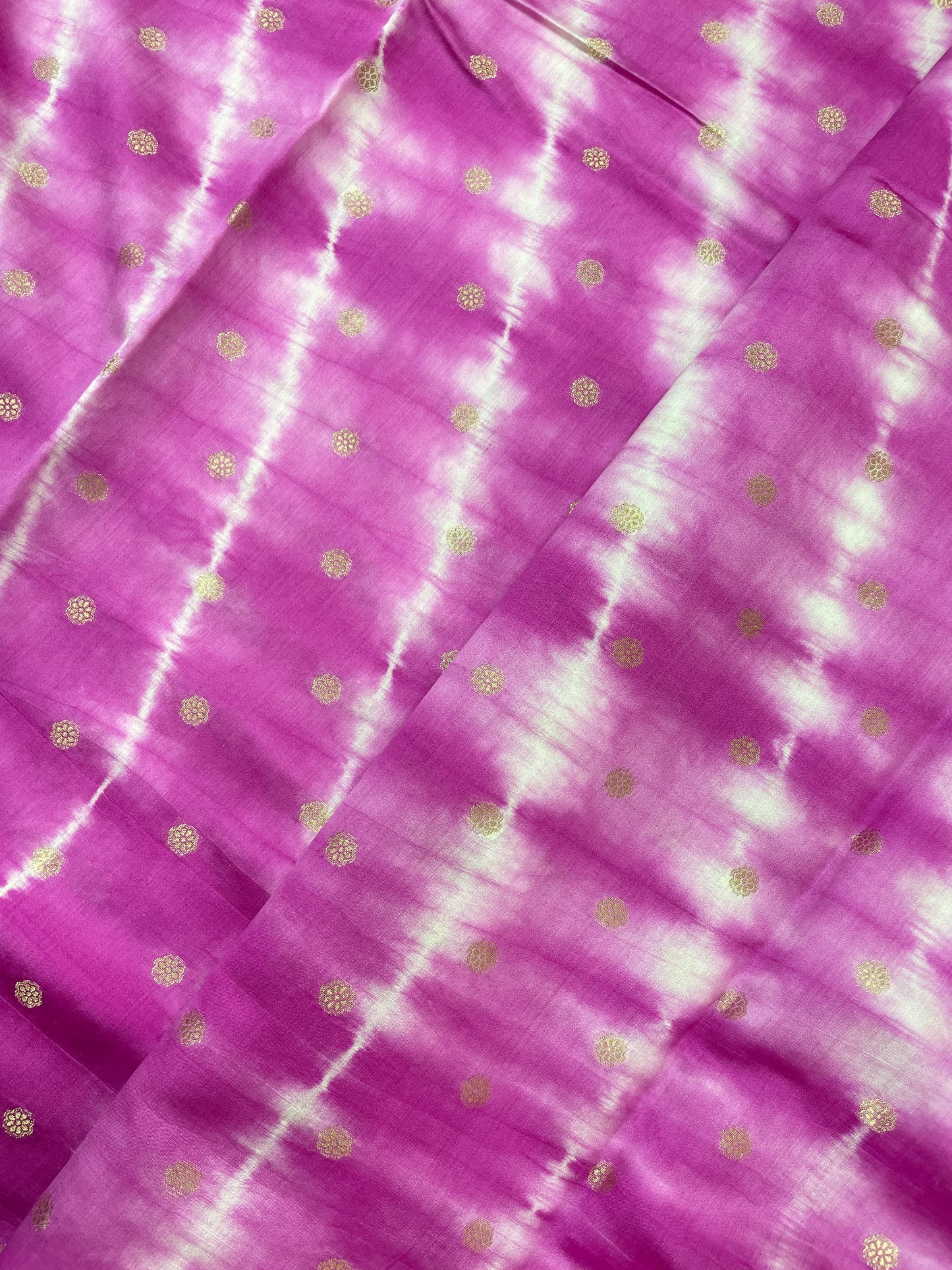 Pretty Attractive Floral Zari Weaving With Shibori Print On Pure Munga Silk Fabric