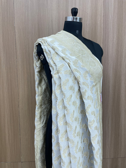 Perfect Radiating Golden Traditional Zari Jacquard Weaving On Dyeable Pure Gorgette Dupatta