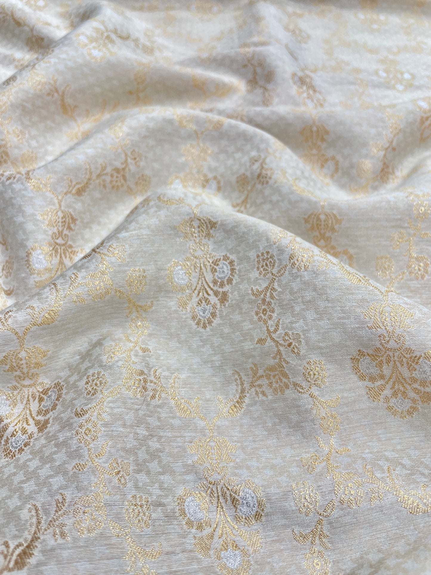 Amazing Beautiful Golden And Silver Zari Weaving On Pure Munga Silk Dyeable Fabric