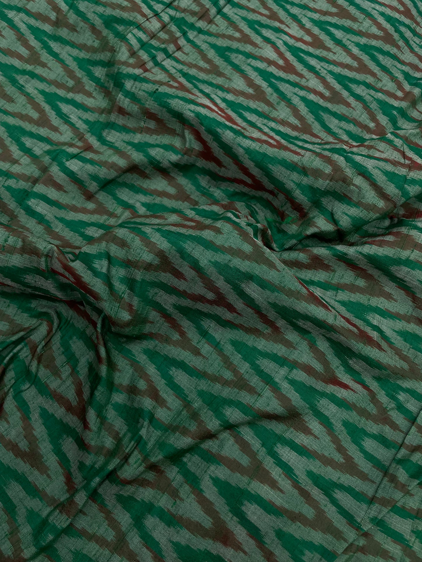 Simple Yet Elegant Zig Zag Shaped Pure Raw Silk Ikat