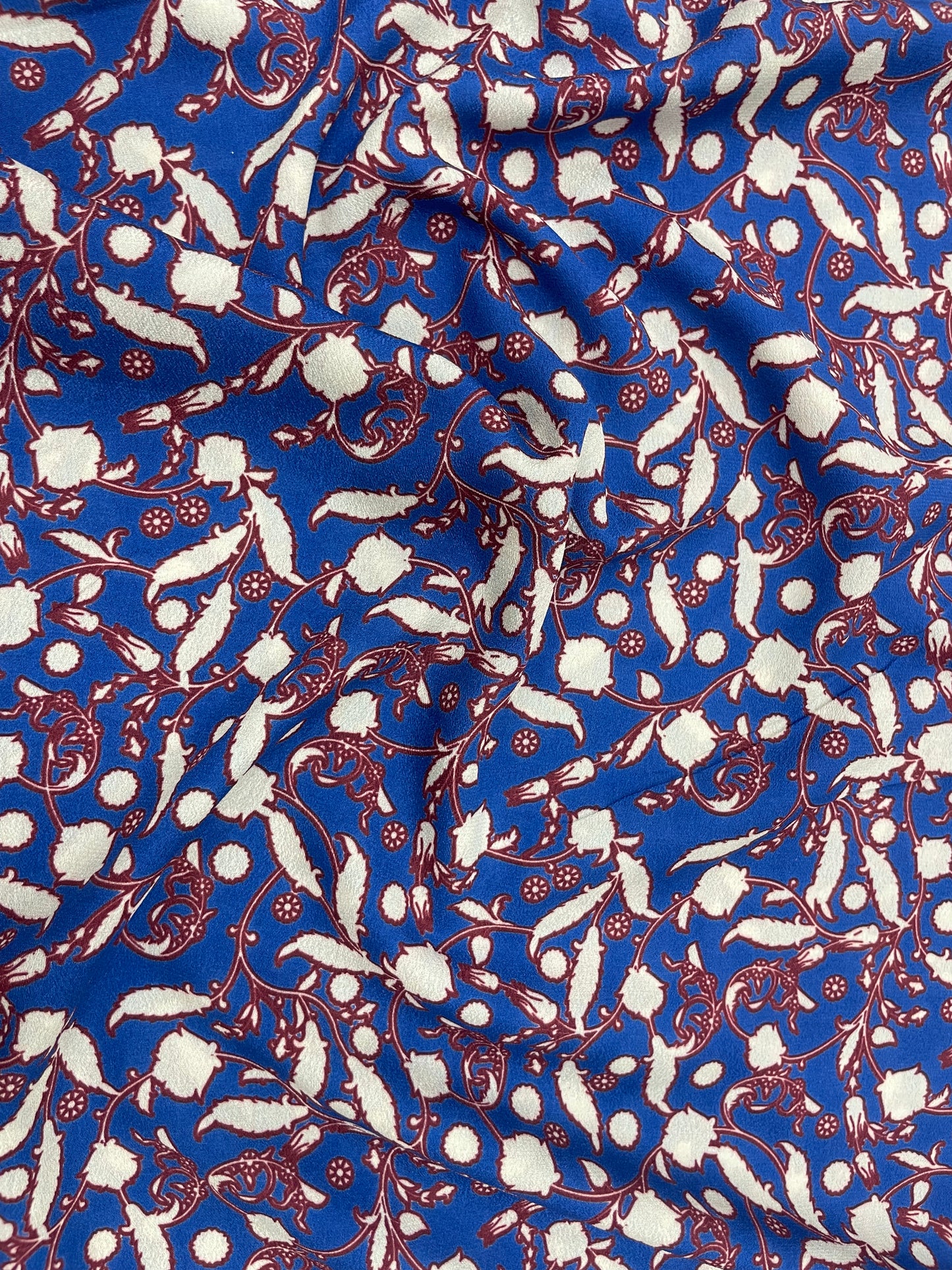 Bright Eye Catching Traditional Leafy Print On Crepe Fabric