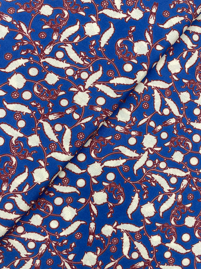 Bright Eye Catching Traditional Leafy Print On Crepe Fabric