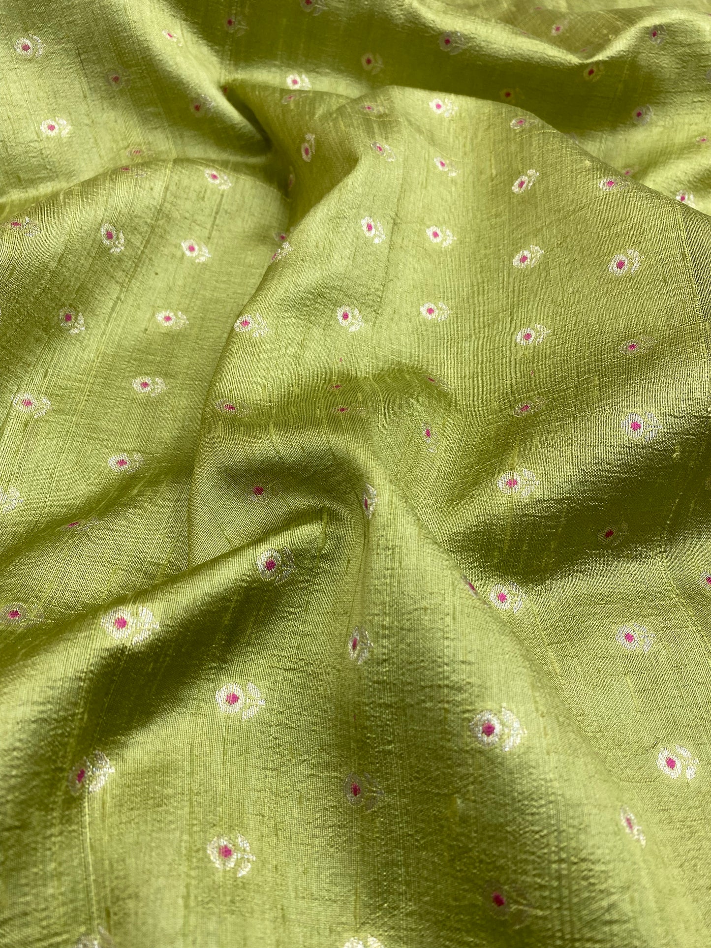 Gorgeous Appealing Golden Flower Butti On Pure Silk Fabric