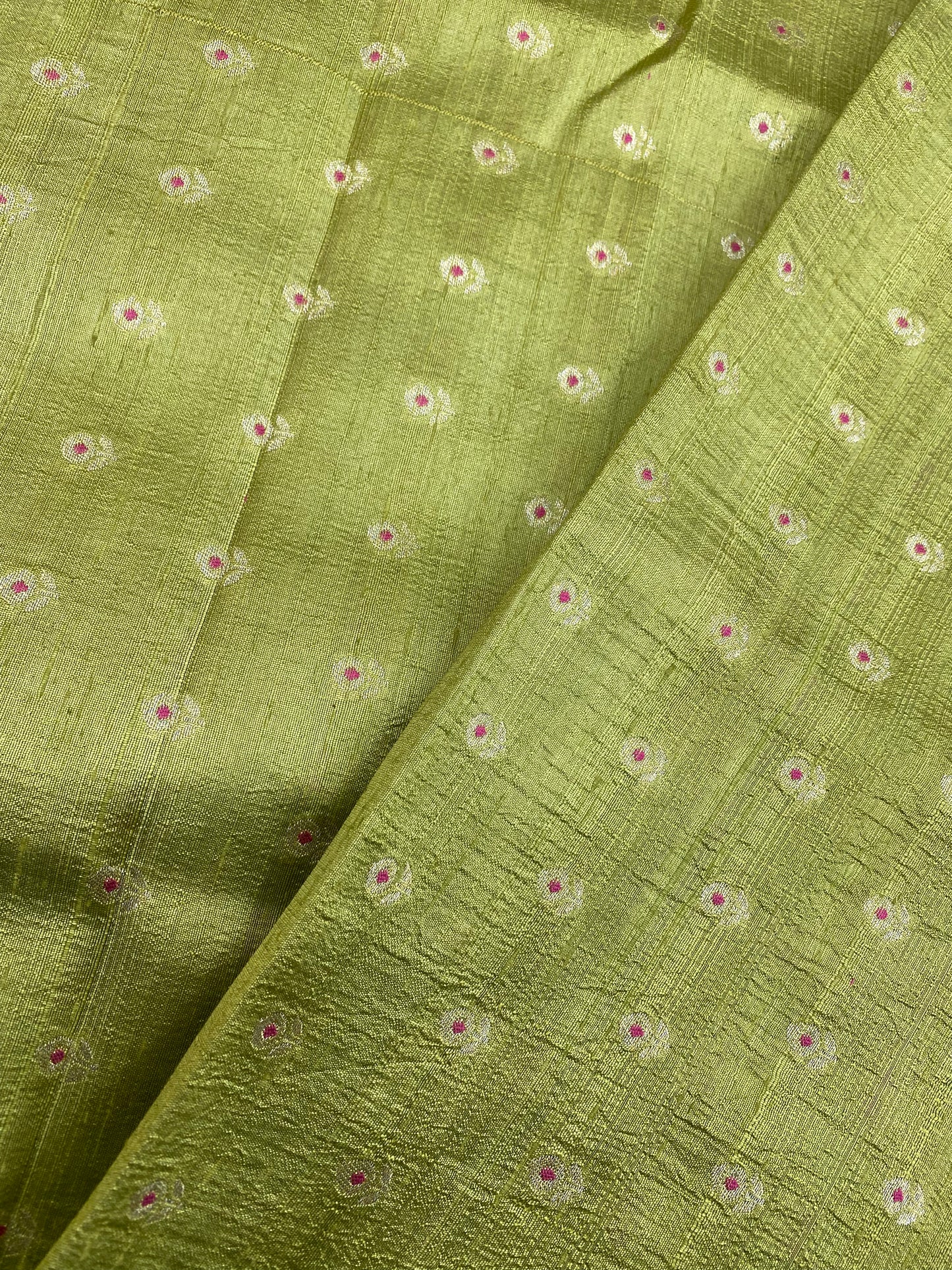 Gorgeous Appealing Golden Flower Butti On Pure Silk Fabric