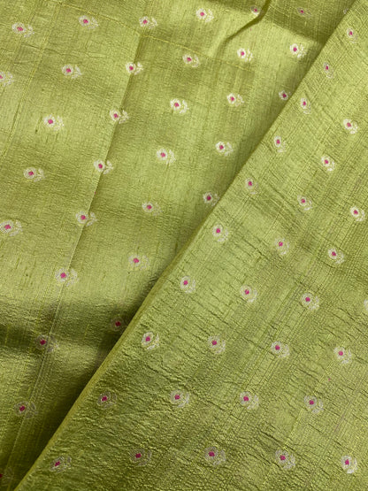 Gorgeous Appealing Golden Flower Butti On Pure Silk Fabric