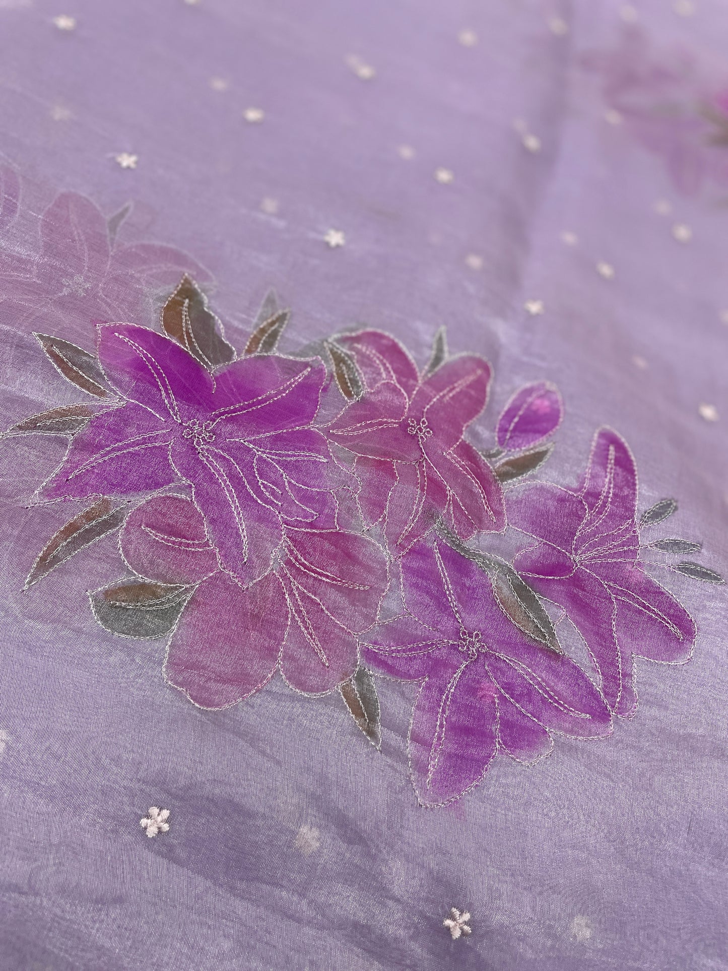 Excellent Luxurious Floral Hand Paint On Pure Silk Tissue Fabric