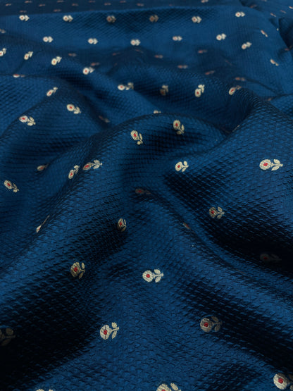 Top Notch Gorgeous Zari Butti Weaving On Pure Silk Fabric