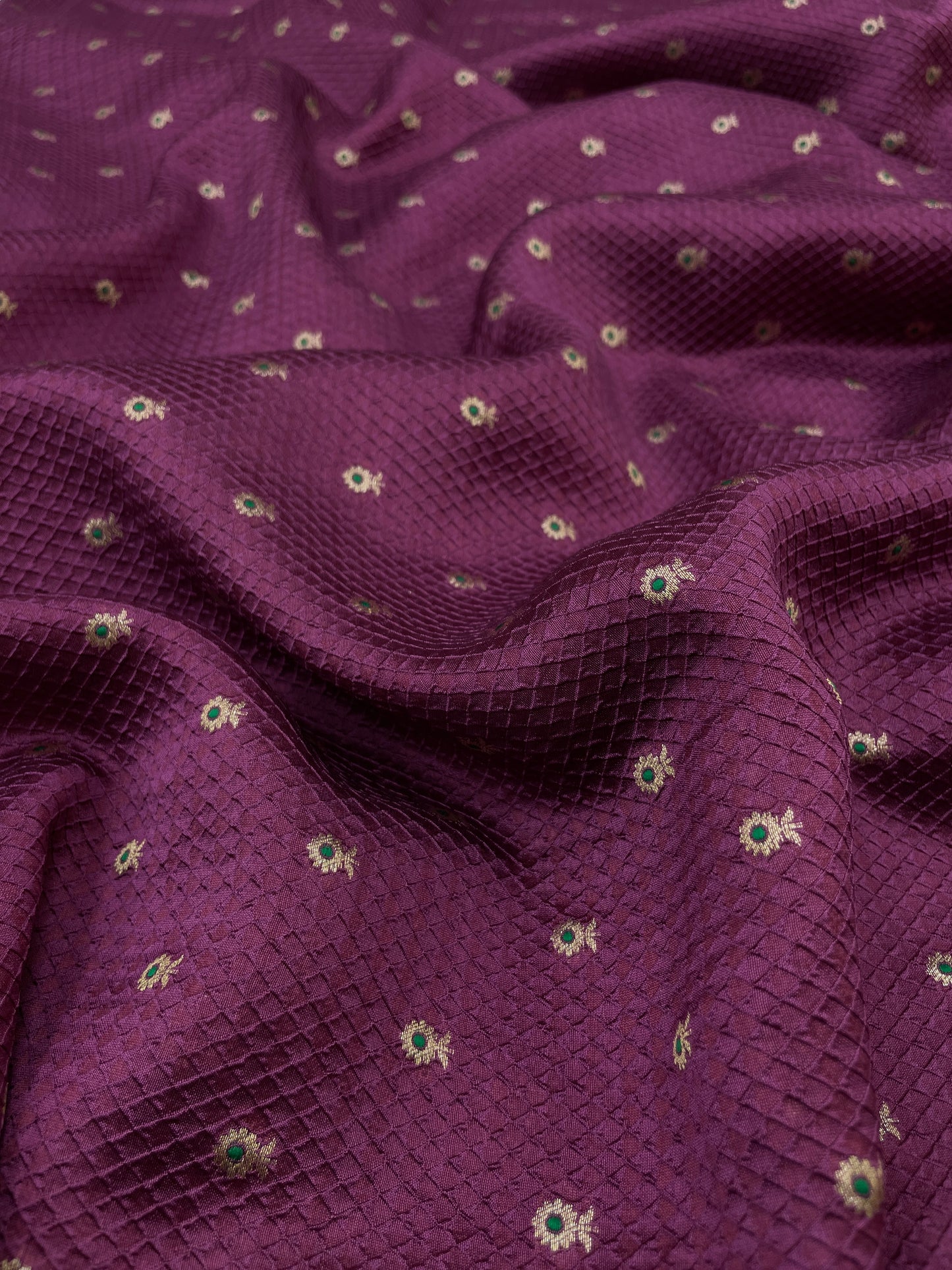 Top Notch Gorgeous Zari Butti Weaving On Pure Silk Fabric