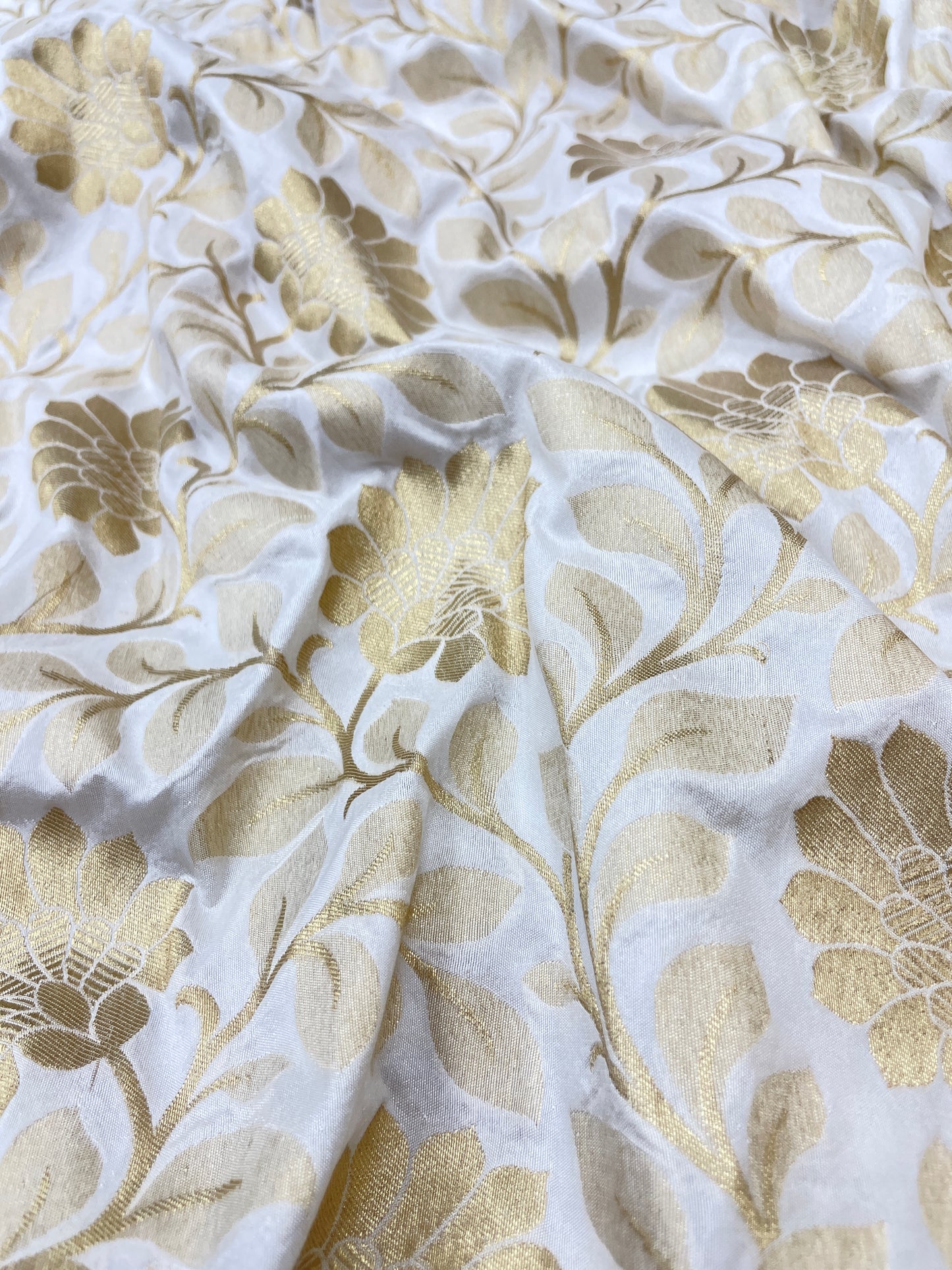 Stunning Classic Floral Silk Jacquard Work With Zari Weaving On Banarasi Fabric