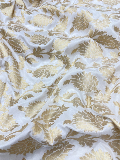 Premium Adorable Floral Silk Jacquard Work With Zari Weaving On White Dyeable Banarasi Fabric