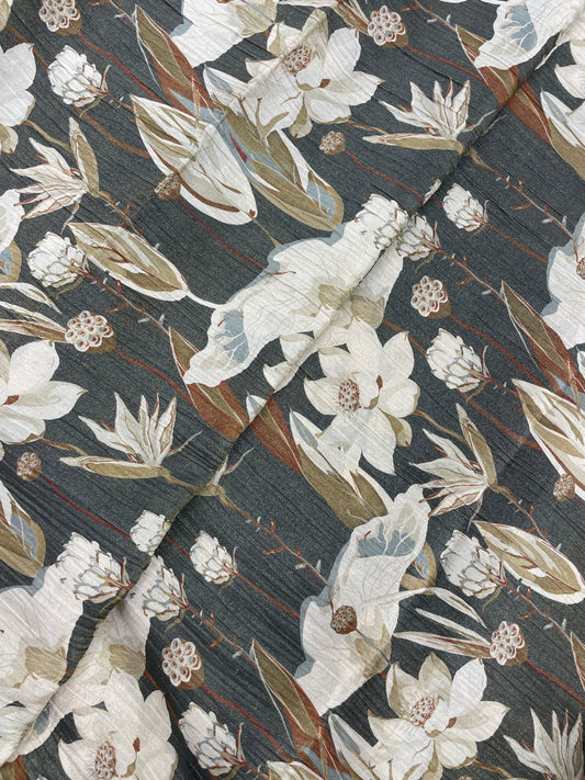 Attractive Pretty White Flower Print On Tissue Crush Fabric