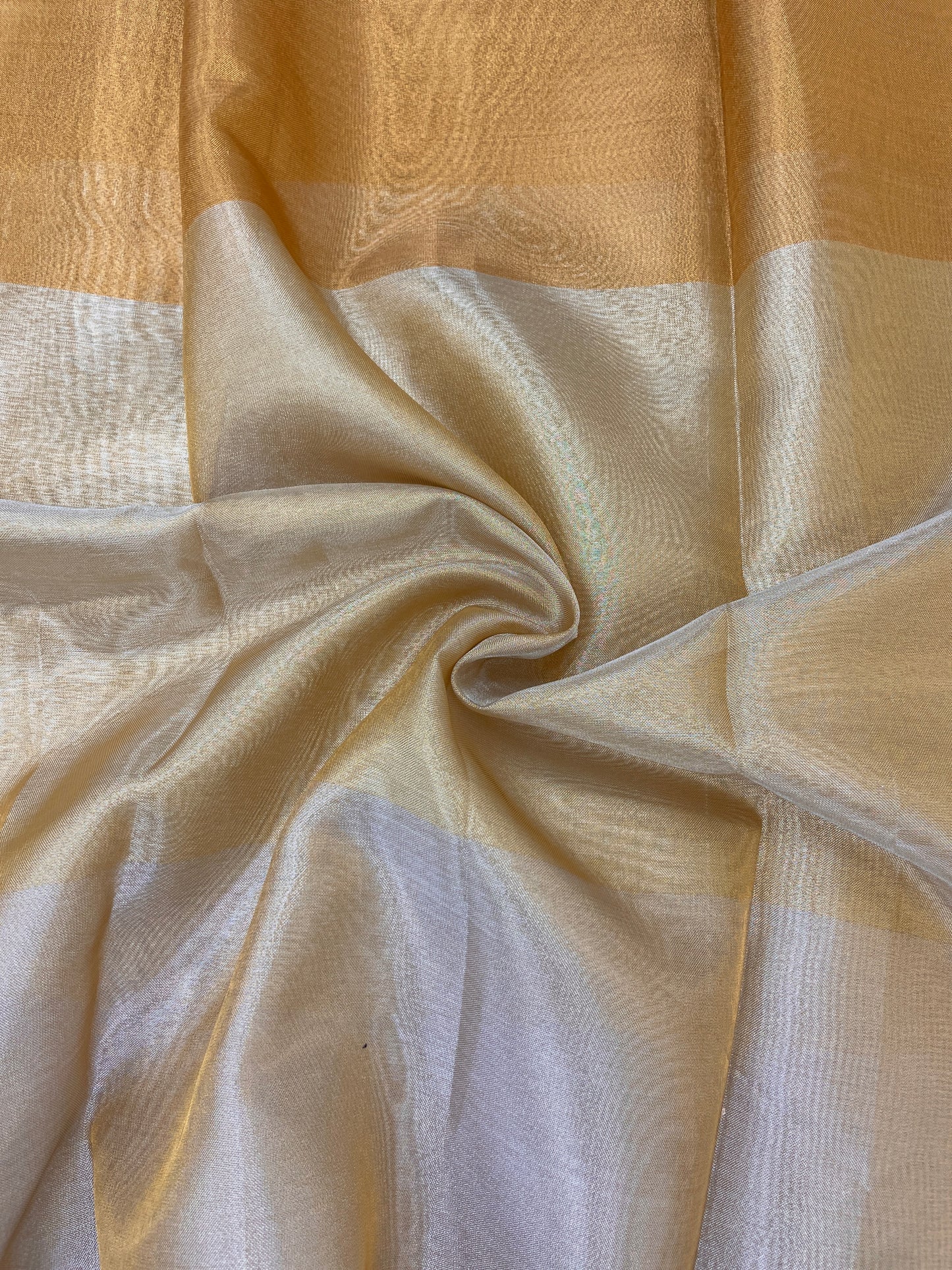 Beautiful 3D Illusion Print of Copper, Gold, and Silver on Tissue Fabric