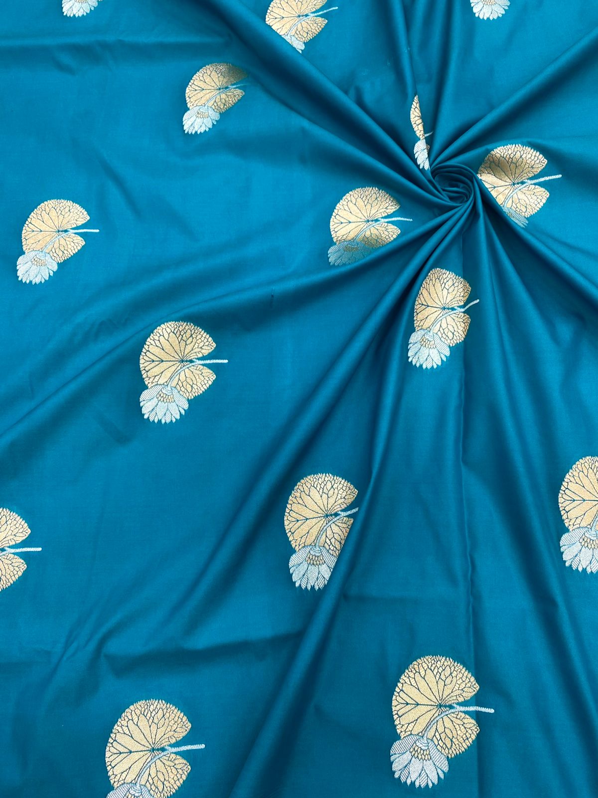 Premium Banarasi Brocade (Colors Available) 44"Inch