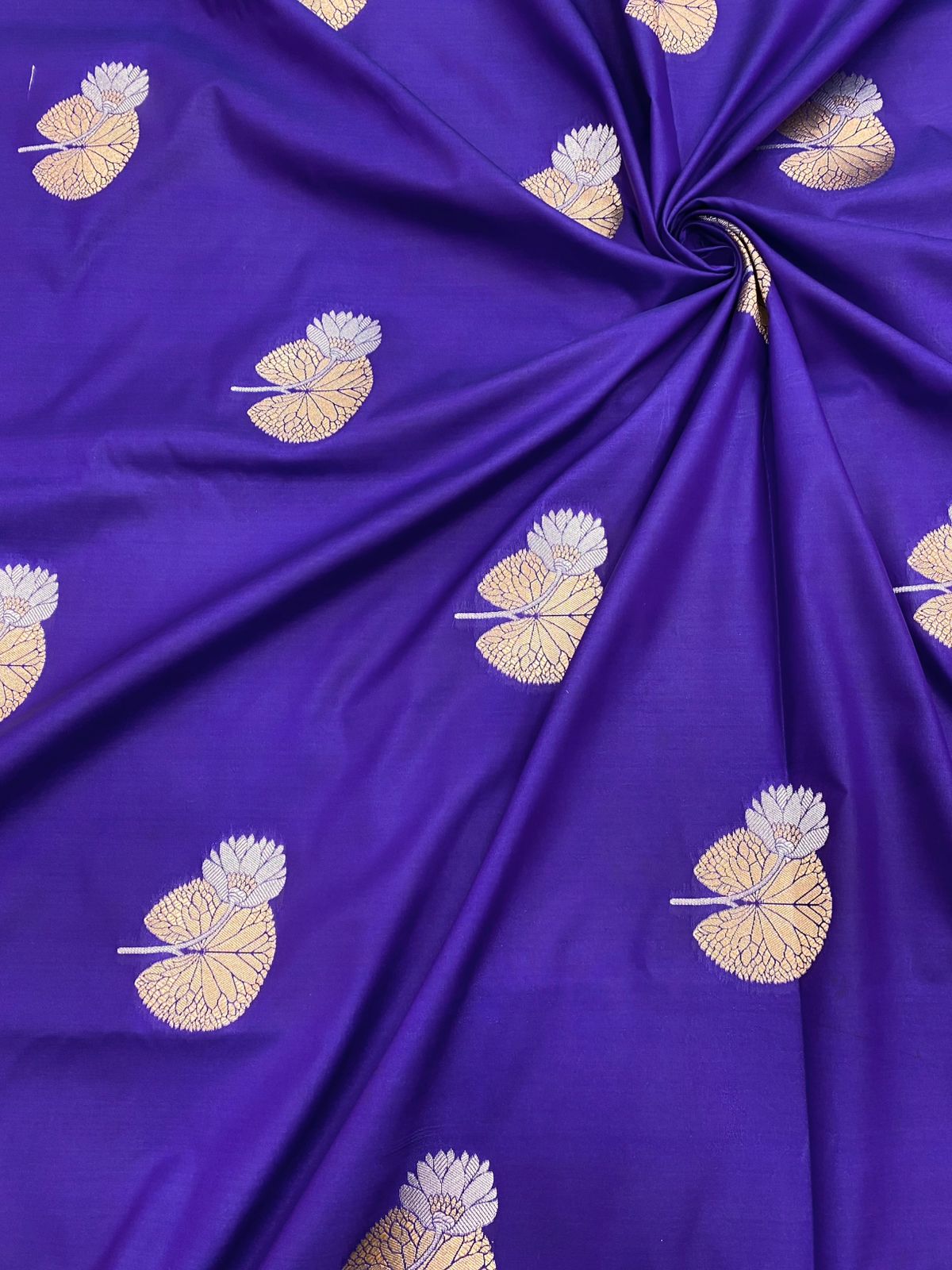 Premium Banarasi Brocade (Colors Available) 44"Inch