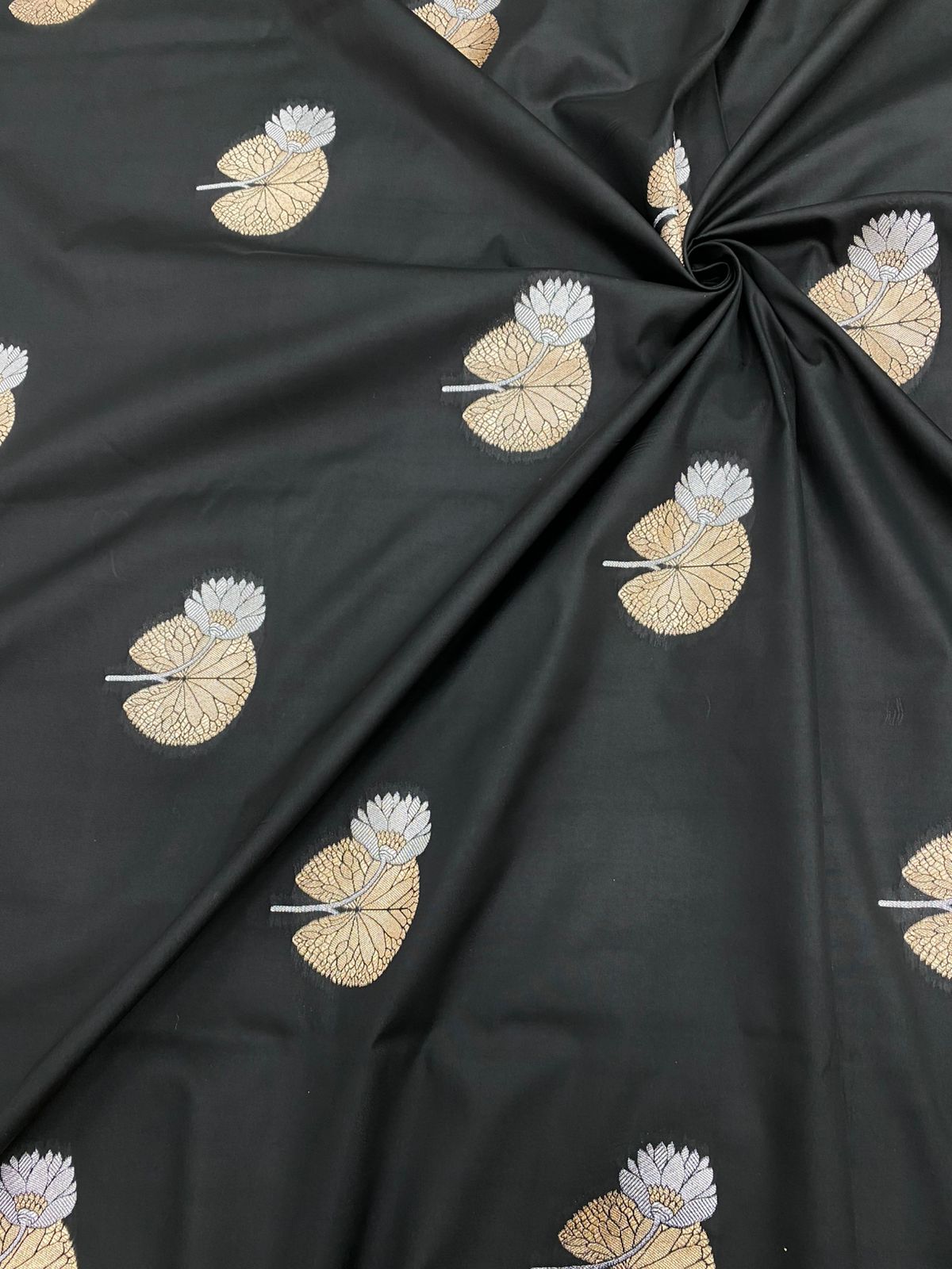 Premium Banarasi Brocade (Colors Available) 44"Inch