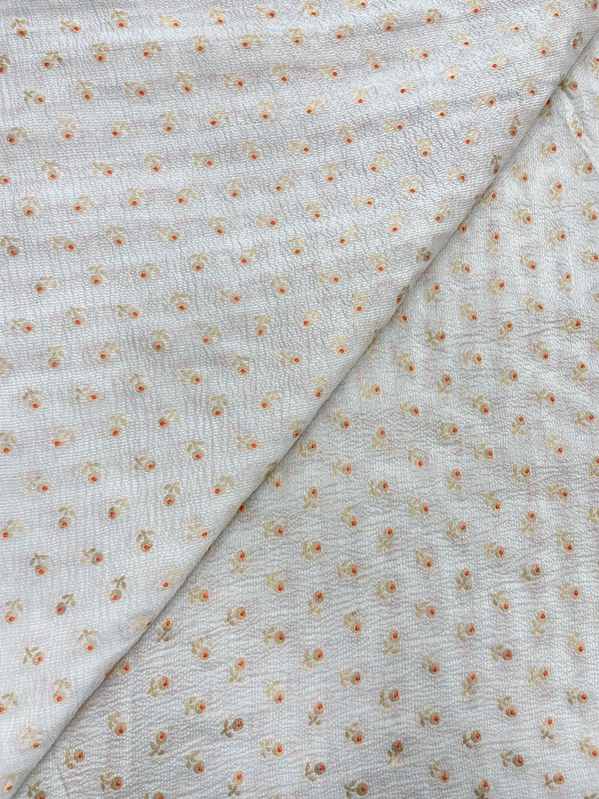 Pure Munga Silk Crush Fabric With Meenakari Butti